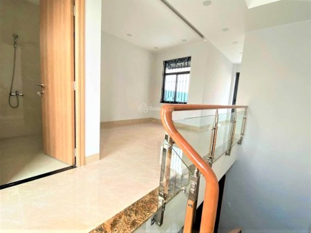 Bán nhà mặt tiền quận 6 đường An Dương Vương liên hệ 0568261518