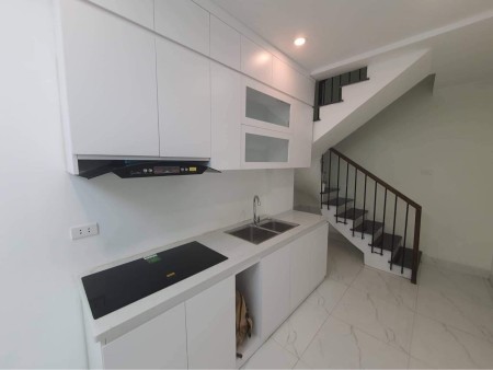 Bán nhà Đào Tấn - Ba Đình, Lô góc, 27m x 4T, Ngõ rộng, Nhà đẹp, Chỉ hơn 2 Tỷ