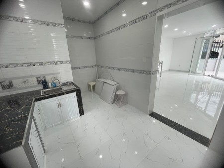 Bán nhà hẻm ba gác Huỳnh Tấn Phát, diện tích 150 giá hơn 6 tỷ