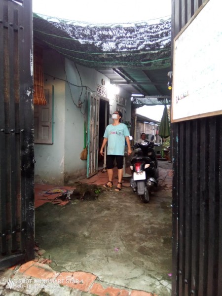 Cho thuê trang trại nhỏ, DT 300m2, có nhà, khu an ninh, giá 3 triệu/tháng, LH 0913956218
