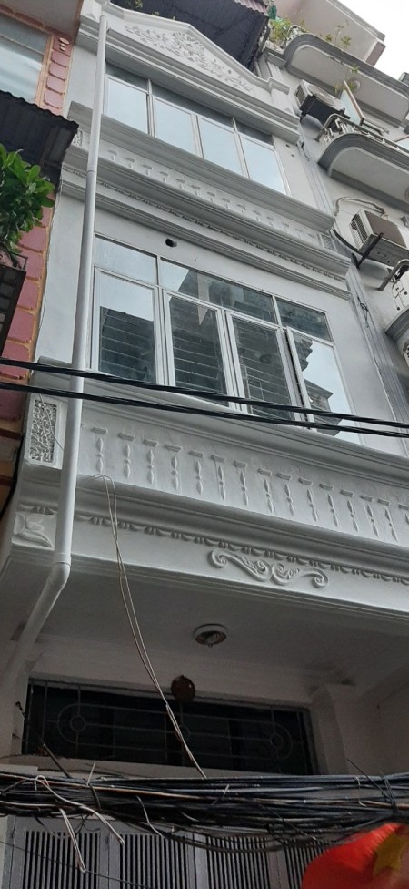 Bán nhà Đường Nguyễn Khang diện tích sử dung 60m2 giá 7,10 tỷ