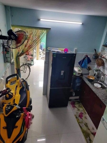 Gấp bán nhà mới HXH Bình Trị Đông Bình Tân sát chợ 2 tầng 44m2 chỉ 2..tỷ