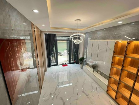 Bán nhà Lạc Long Quân Phường 8 Tân Bình 48m2 vuông vức, hxh, 3 tỷ nhỉnh