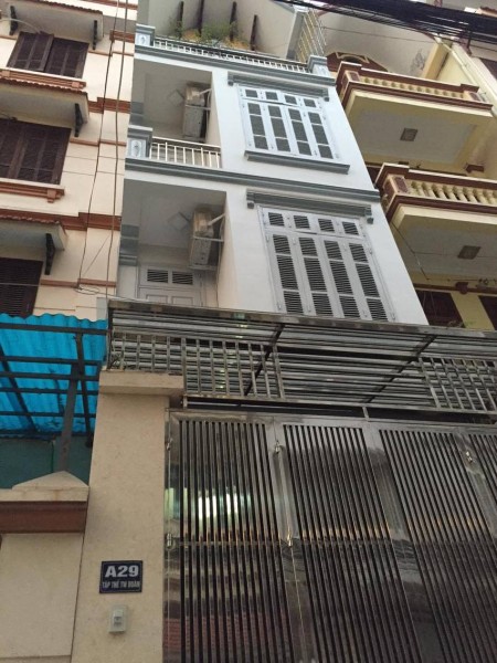 Bán nhà chính chủ khu vực Quan Hoa, Cầu Giấy ô tô tận cửa