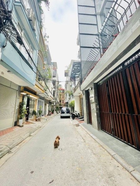 Bán Nhà DT 50m 5T MT3.7m giá 8. tỷ. 325 Kim Ngưu Hai Bà Trưng 0947913839