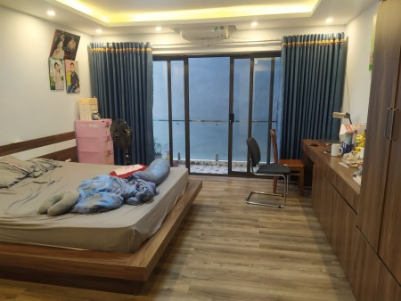 Chính chủ nhờ bán nhà ngõ 173 Hoàng Hoa Thám, Ba Đình, 52m, 5 tầng nhỉnh 5 tỷ