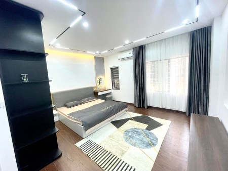 Bán nhà Lĩnh Nam, Hoàng Mai, diện tích 30m² x 5 tầng, ngõ rộng thoáng, giá 3 tỷ
