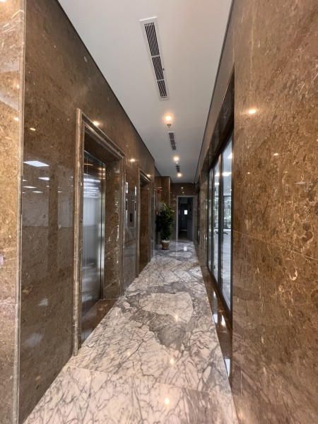 Tòa nhà 7 tầng, Nguyễn Văn Hưởng, TĐ, Q2 - DT 25x20m, CN 500m2 - 4 thang máy - 470 tỷ - 0911989098.
