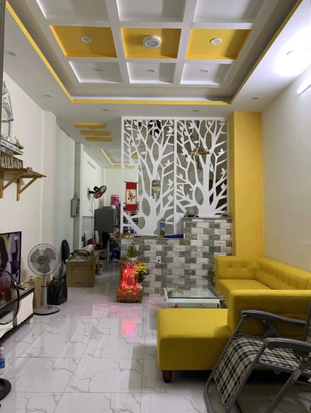 Bán gấp mặt tiền Quận 7, kinh doanh giá 5,3 tỷ, sổ hồng riêng chính chủ