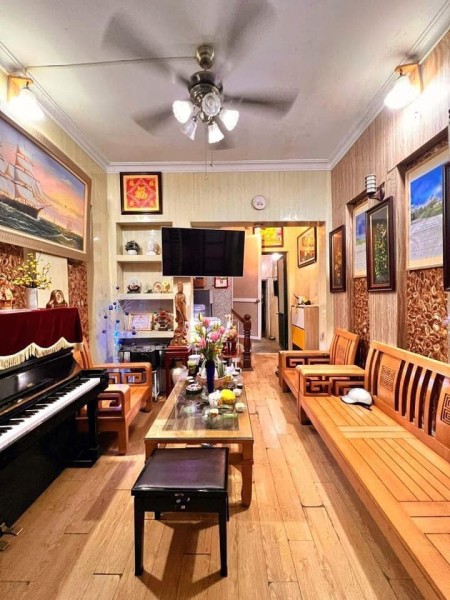 Cần bán nhà phố Kim Đồng, Hoàng Mai diện tích 40m2, 4 tầng, giá 5 tỷ