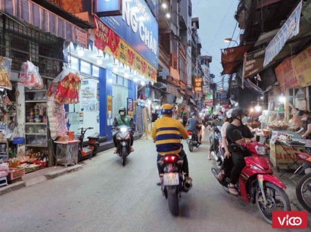 Mặt phố Khương Trung, KD, mặt tiền 4.5m. 150m2. Giá 17 tỷ.
