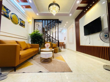 Siêu phẩm nhà riêng phố Đào Tấn DT 39m² x 5 tầng nhỉnh giá 5 tỷ đồng