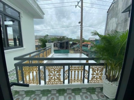 Bán nhà thiết kế như villa hẻm xe hơi 6m Huỳnh Tấn Phát Nhà Bè