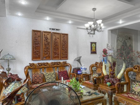 Bán nhà Tây Hồ siêu phẩm mặt phố chủ tự xây gara ô tô kinh doanh,, dt 104m2, giá 20 tỷ