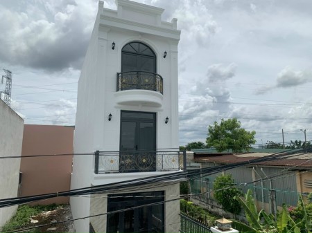 Bán nhà đẹp lung linh, lấp lánh, thiết kế hiện đại đáp ứng như cầu cho mỗi gia đình
