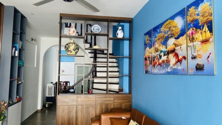 Bán gấp nhà đẹp Bồ Đề Long Biên diện tích 55m2 5 tầng Nhỉnh 6 tỷ