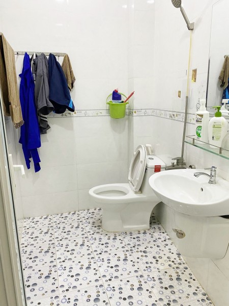 Cấp báo!Cần ra đi gấp nhà hẻm 52m2 giá sốc chỉ 5,2 tỷ Tôn Thất Thuyết Quận 4