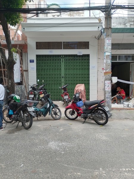 Cho thuê nhà mặt tiền trung tâm Quận Tân Phú khu an ninh, giá tốt