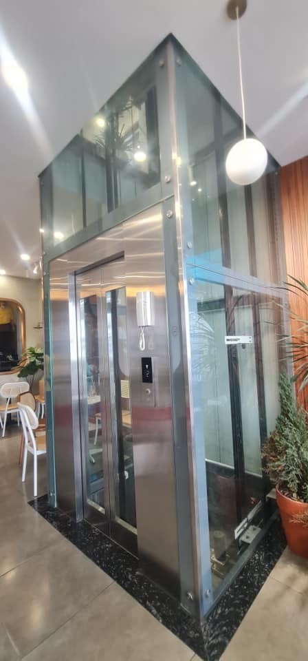 Bán nhà MP Trích Sài, Võng Thị, Thụy Khê, Tây Hồ Kinh doanh siêu sầm uất DT 92Mx5x10 chỉ 78 tỉ