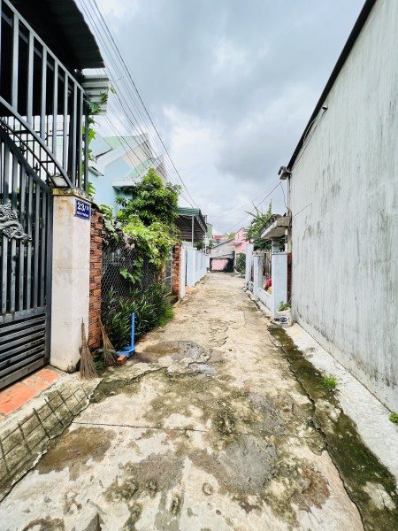 Cần bán 3 lô liền kể đất hẻm 23/30 Giải Phóng phường Tân Thành- Tp. BMT