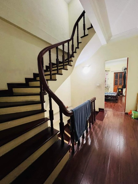 Bán nhà mặt phố Bạch Mai, Hai Bà Trưng, DT 145m² x 4 tầng lô góc 1 mặt phố 1 mặt ngõ