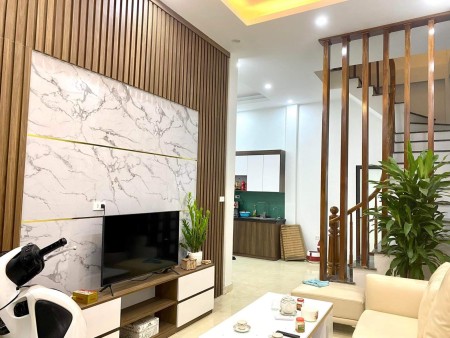 Bán nhà riêng Cầu Giấy khu phân lô ô tô vỉa hè DT 38m² x 4 tầng giá chỉ 7,5 tỷ đồng