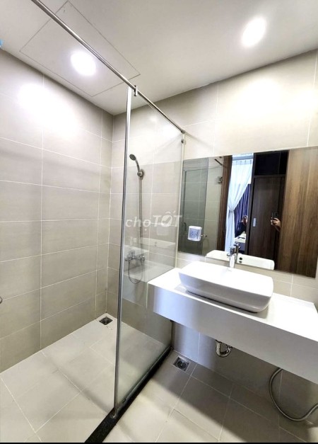 Cho thuê căn hộ tầng 17 diện tích sử dụng 90m2 lh 0983064139