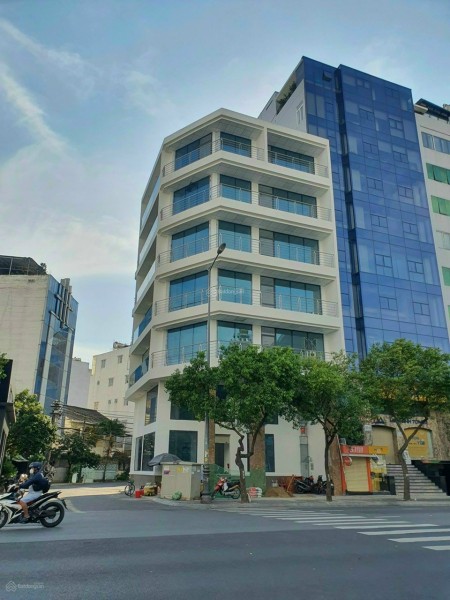 Bán nhà MT Trần Quý Khoách, Tân Định, Q1 DT 4.2x15m, GPXD 7 Tầng 28 tỷ TL Quân 0911.989.098