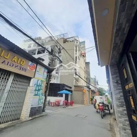 Bán nhà 2 mặt tiền căn góc Tống Văn Hên phường 15, quận Tân Bình nhà nở hậu