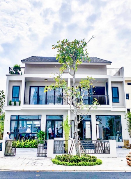 Đất nền, Nhà Phố, Shop house Liền kề sân bay Long Thành, giá chỉ từ 1 đến 2ty sỡ hữu ngay.