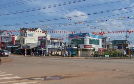 Chính chủ bán 520m2 đất khu dân cư đông. Sát QL13 sổ hồng riêng