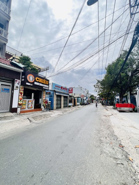 Bán đất Trường Thọ ngay Chợ Thủ Đức, đường 5m, 70m2 vuông vức, khu nhà cao tầng, giá đầu tư