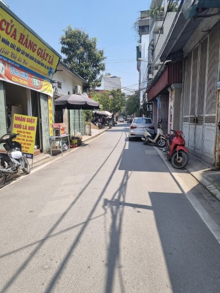 Siêu hiếm đất ngõ Phố Trạm Q. Long Biên ô tô tránh ngõ thông kinh doanh giá đầu tư