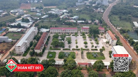 Đất Mặt Tiền đường nhựa 6m. Khu dân cư đông. Sát trường và ủy ban.SHR