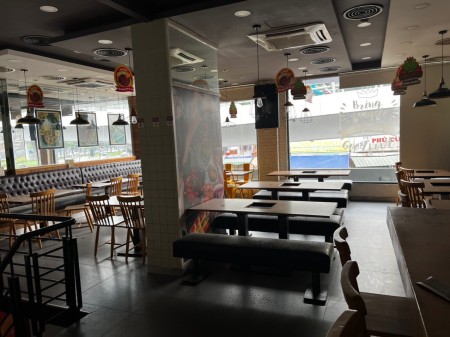 Cho thuê nhà mặt tiền 180m² tại đường nguyễn kiệm, Phường 03, Quận Gò Vấp (Chính chủ)