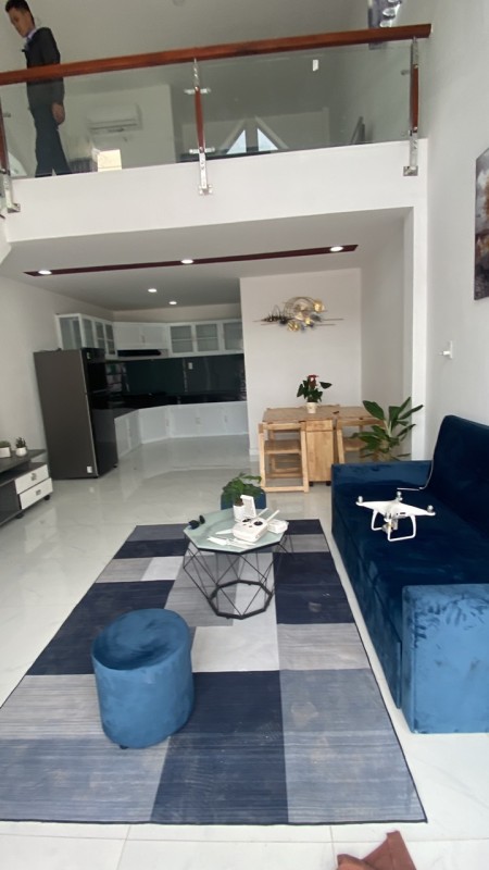 Bán nhà phố có bãi đỗ xe rộng rãi, tiện ích đầy đủ giá rẻ chỉ 350 triệu đồng