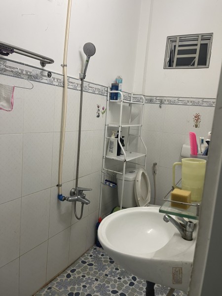 Bán nhà 1trệt 1lầu 40m², p Hiệp Bình Phước, Thủ Đức 1tỷ9. LH cô Loan :0934000853 để trao đổi