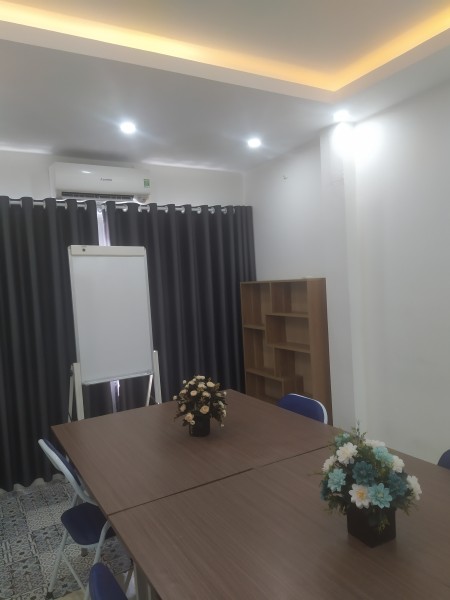 Cho thuê văn phòng full tiện ích mặt phố đường Trần Phú - Hà Đông