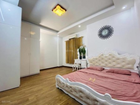 Bán nhà Phố Giáp Nhị, Hoàng Mai, ngõ gần phố, nhà đẹp long lanh, tiện ích ngập tràn
