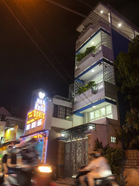 Cho thuê nhà nguyên căn mặt tiền p1 Gò Vấp 5 tầng 4x20m