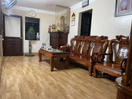 Bán nhà tập thể ngõ 102 đường Trường Chinh 4 tầng ưu đãi giá tốt