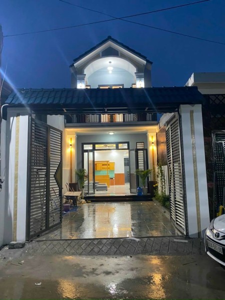Siêu phẩm nhà đẹp mái thái sổ riêng diện tích 125m² hai mặt tiền trước sau