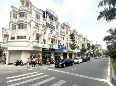 Đi đến slide 1
