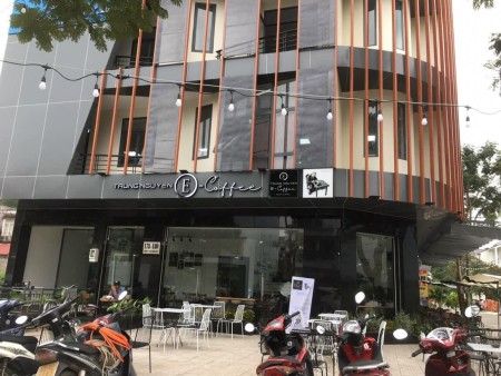 Cho thuÊ MT Võ Văn Kiệt, Quận 1 DT 12x12m giá 210 triệu TL Quân 0911.98.90.98