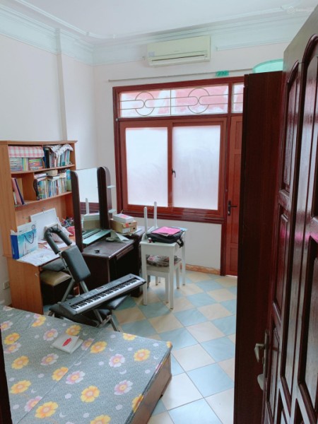 Ngõ Thổ Quan, nhà đẹp gần ô tô, nhỏ xinh ấm cúng tầm tiền, nhà còn mới ở luôn - 2.5 tỷ