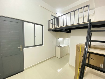 Bán căn hộ dịch vụ D2 F.25 Bình Thạnh 4 x 16m BTCT 5 tầng, 13 phòng thu nhập 65tr/th.