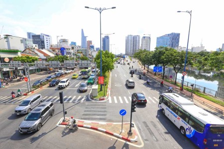 Cho thuê nhà mặt tiền Song Hành, Quận 2 22x20m, 450m2, 4T. Giá 400 triệu LH Quân 0911989098