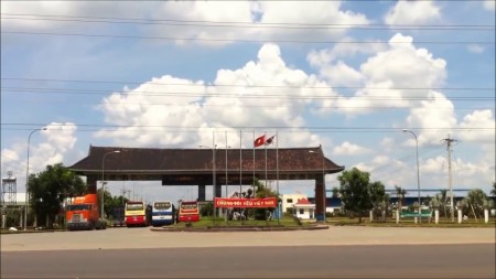 Bán gấp 1000m2 đất ngay QL13 gần KDC đại Nam, với KCN Minh Hưng