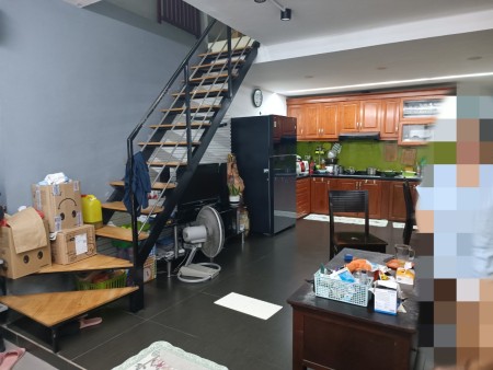 Bán nhà riêng phường Tứ Liên Tây Hồ DT 41m² x 3 tầng, MT 4m ô tô lùi cửa giá 2,2 tỷ đồng
