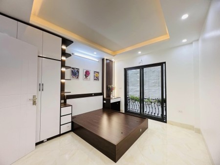 Bán nhà mới xây Hoàng Mai tặng nội thất 5 sao ô tô vào sát nhà giá 3.35 tỷ